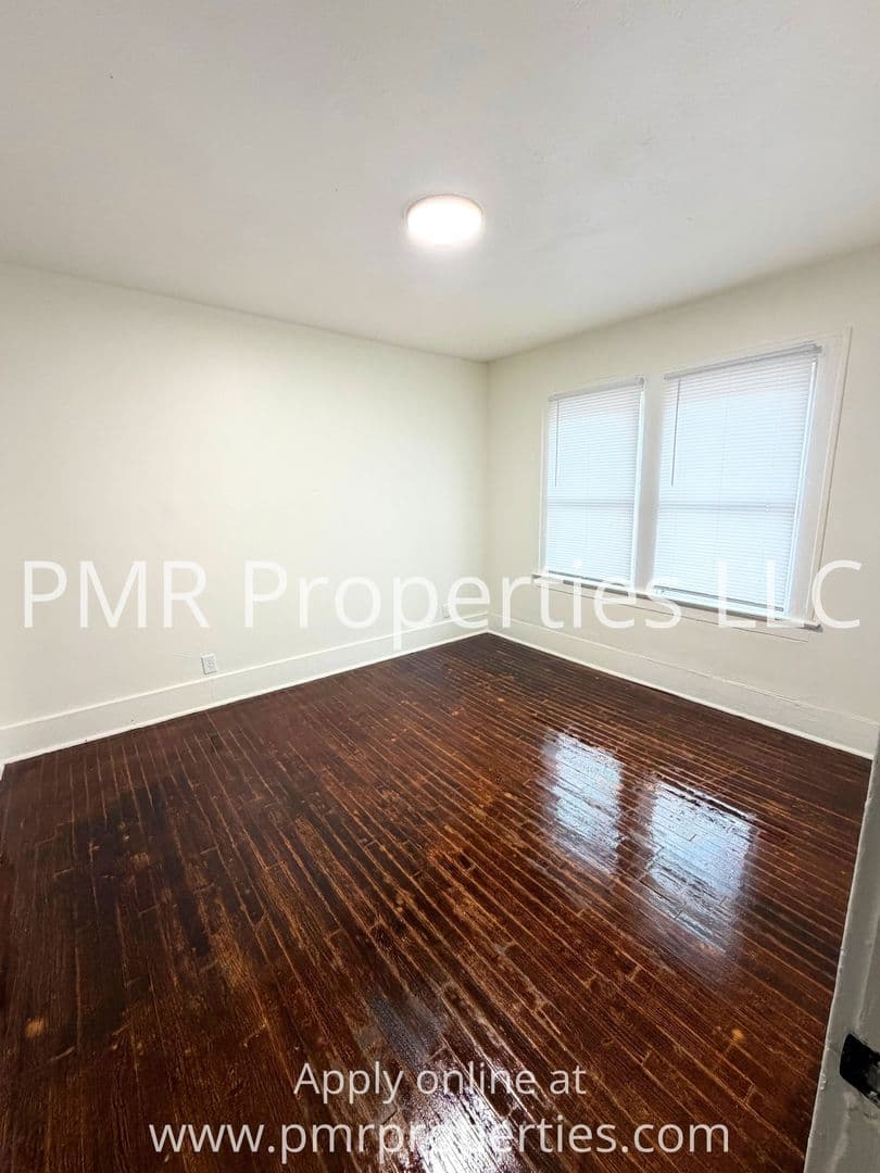 Council Bluffs Apartment: 119 S. 8th Street