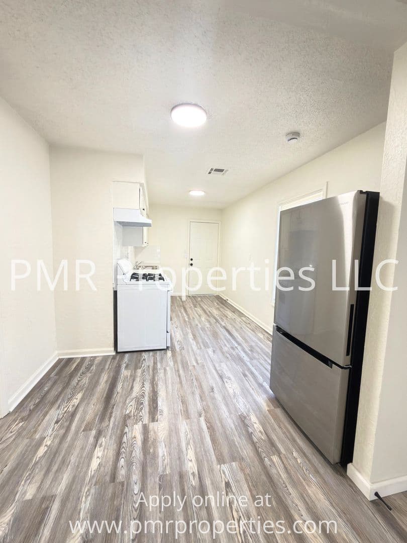 Lawton House: 708 NW 34th Street
