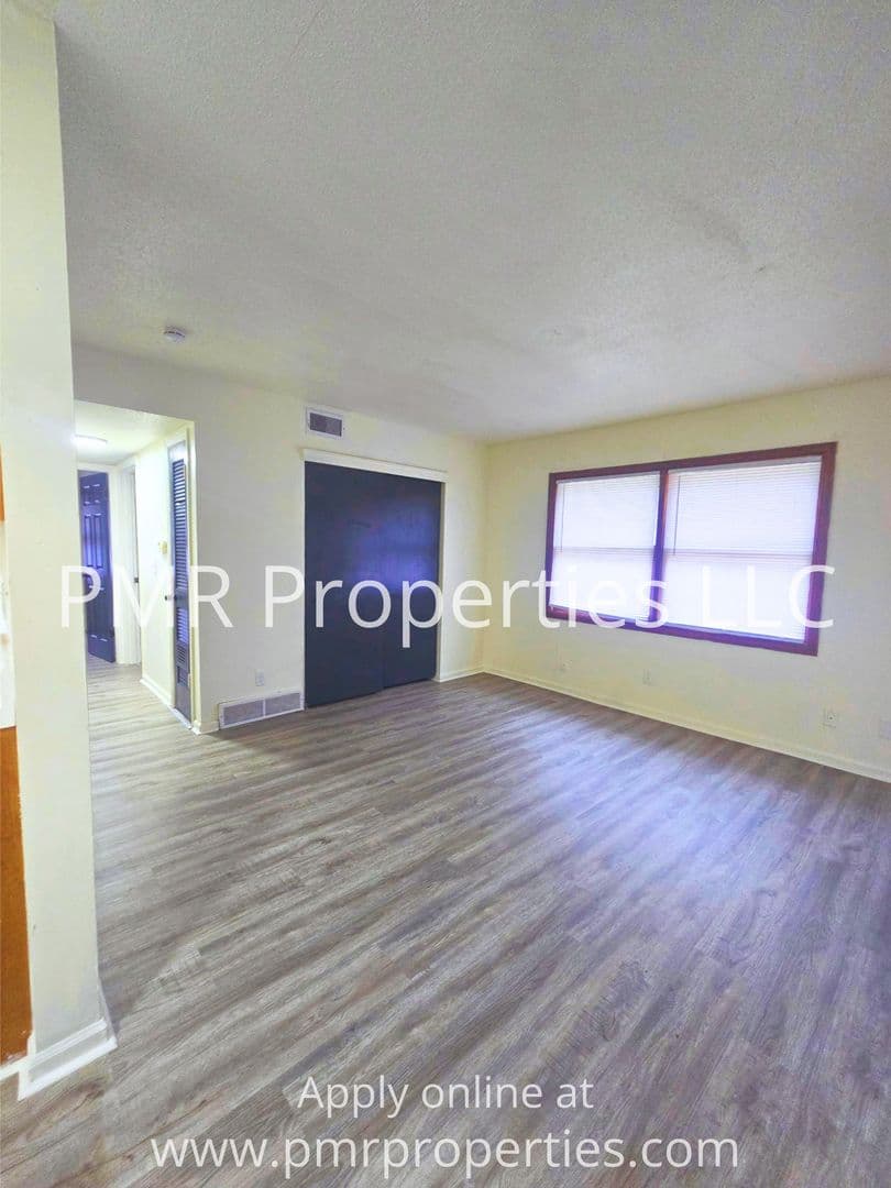 Council Bluffs Apartment: 629 Franklin Ave