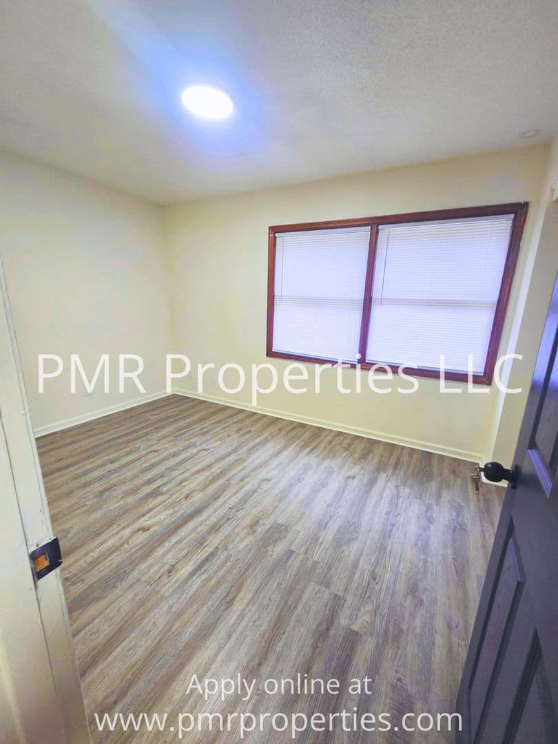 Council Bluffs Apartment: 629 Franklin Ave