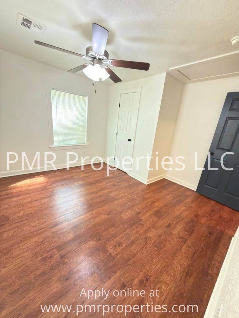 Lawton House: 1512 SW 8th Ave