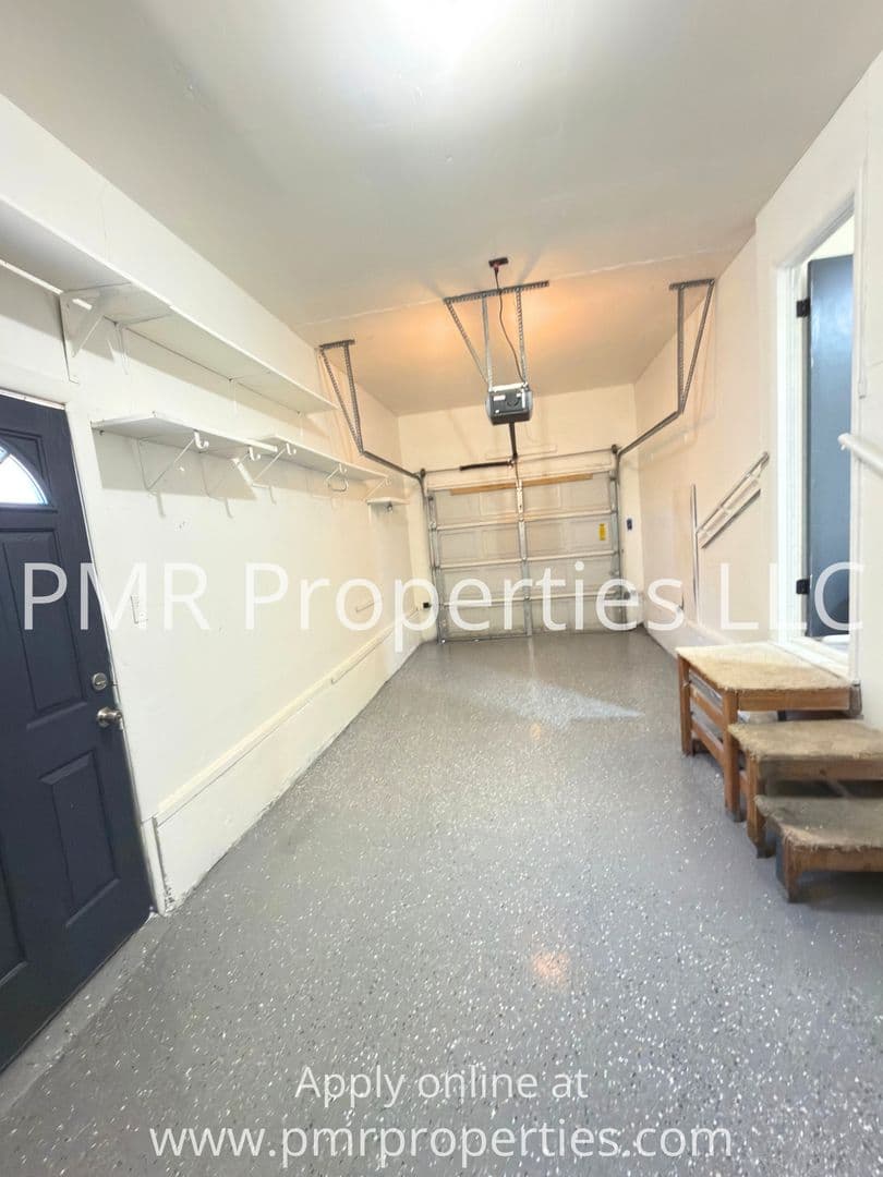 Lawton House: 2406 NW Lindy Ave