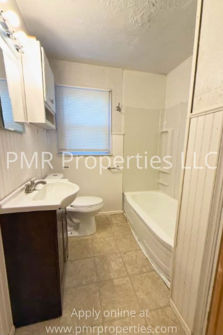 Lawton House: 2904 NW 19th Street