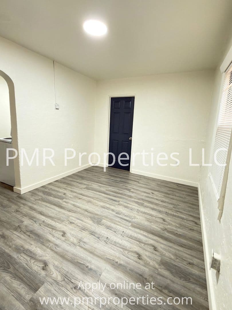 Lawton House: 1211 NW Lincoln Ave