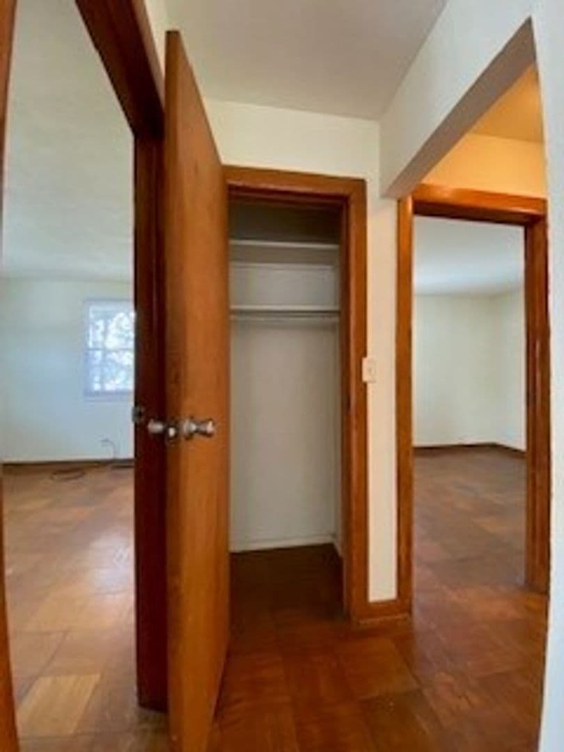 South Bend House: 55363 Lexington Ave