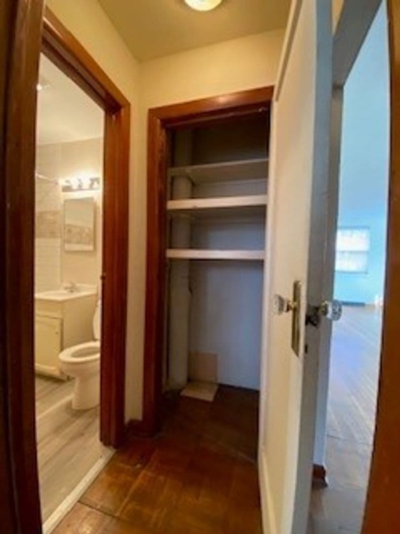 South Bend House: 55363 Lexington Ave