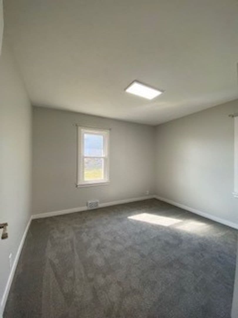Middlebury House: 721 S Main