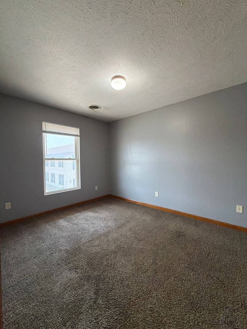 Goshen Apartment: 269 Woodridge Court
