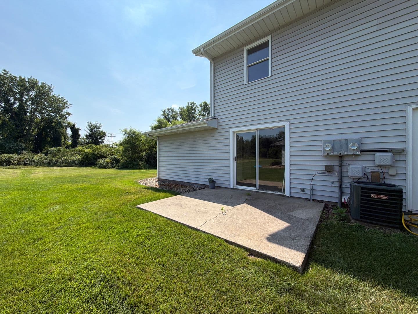 Elkhart Apartment: 1406 County Road 6 East