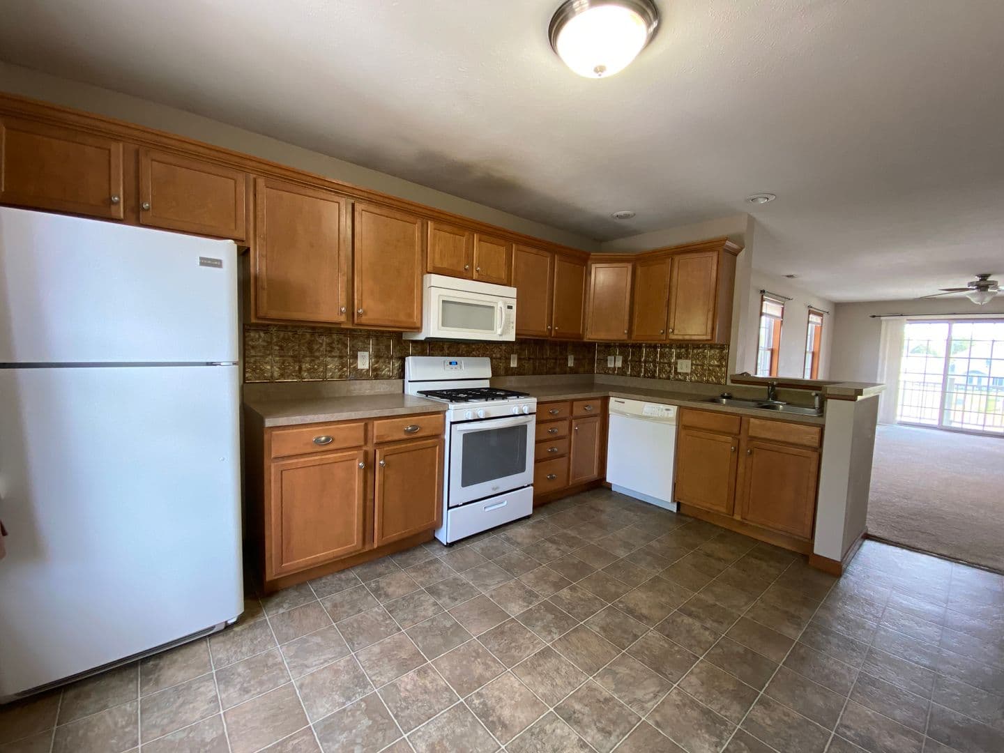 Goshen House: 146 Tulip Blvd.