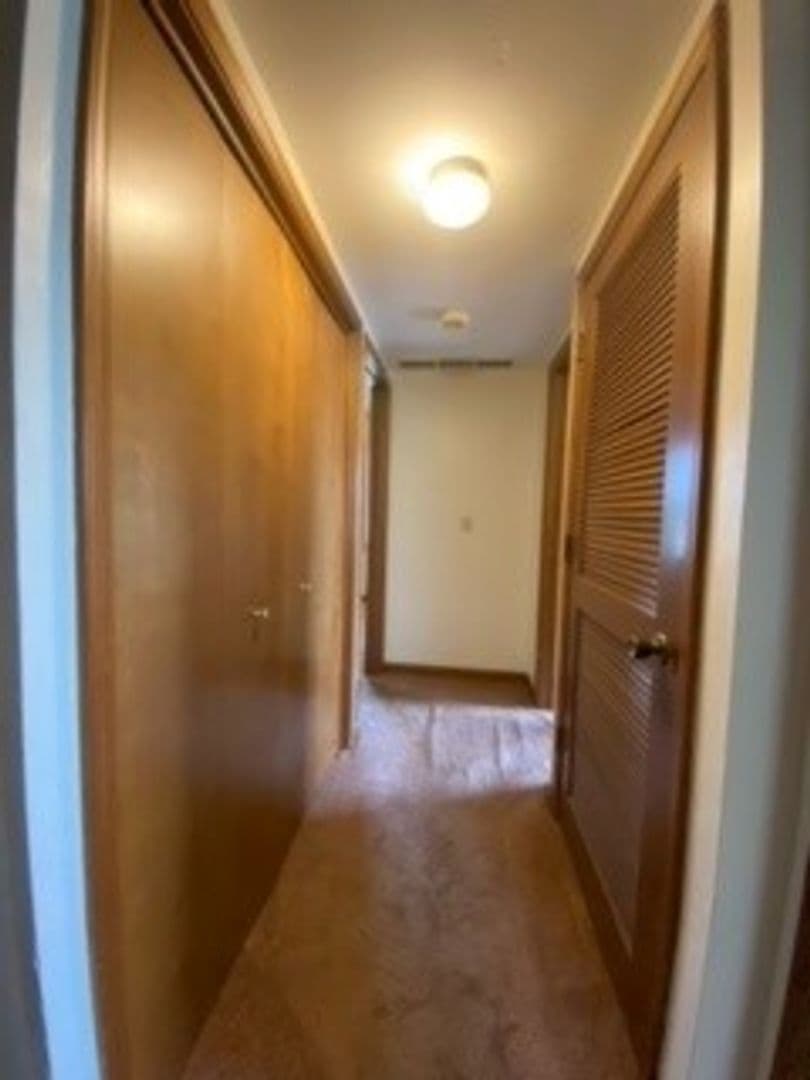 Nappanee Apartment: 202 Stonewall Court