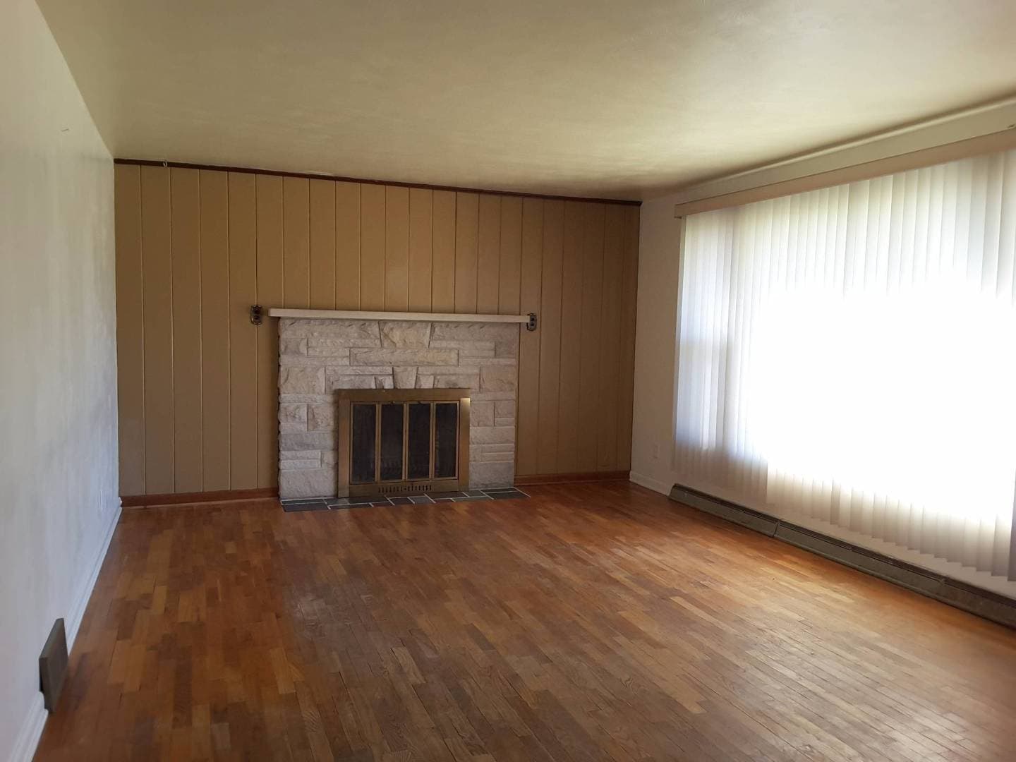 Osceola House: 55428 Ash Road