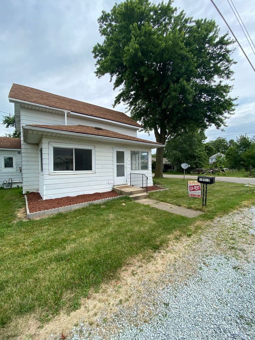 Goshen Apartment: 68037 Franklin St