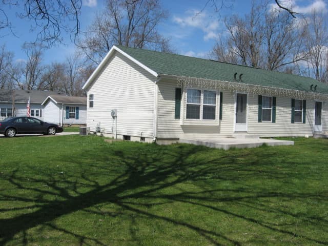 Goshen Apartment: 201 Olive St.