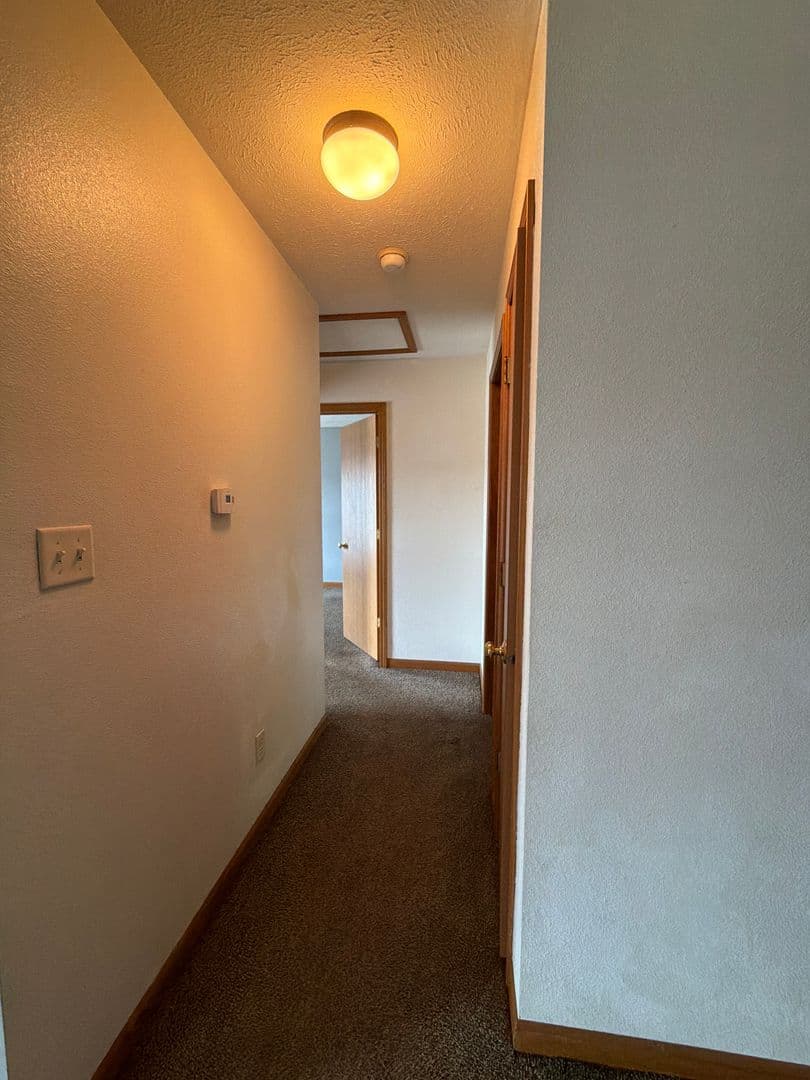 Goshen Apartment: 269 Woodridge Court