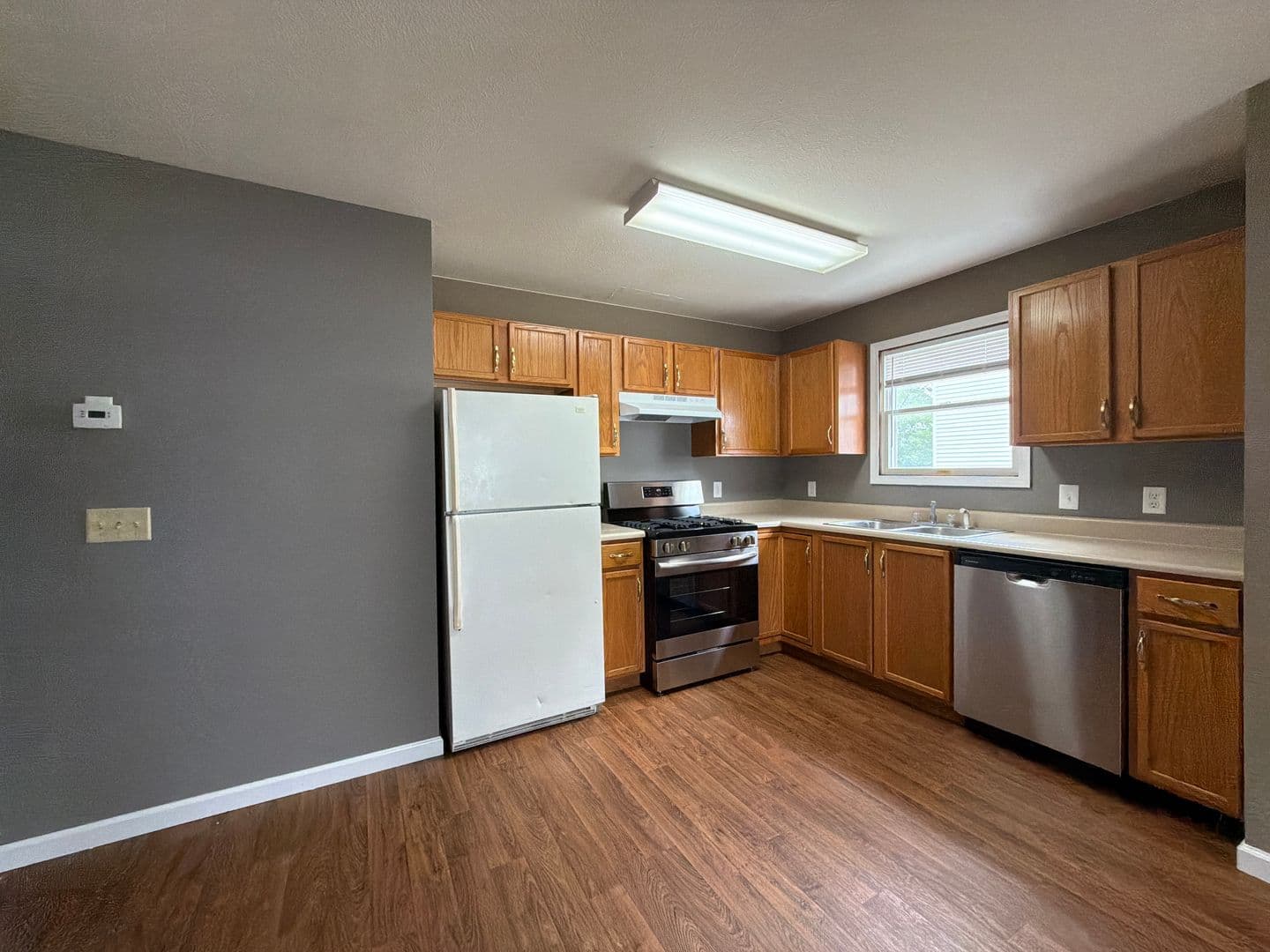 Nappanee Apartment: 218 Stonewall Court