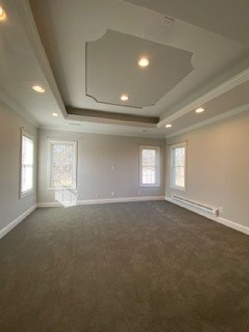 Middlebury House: 721 S Main