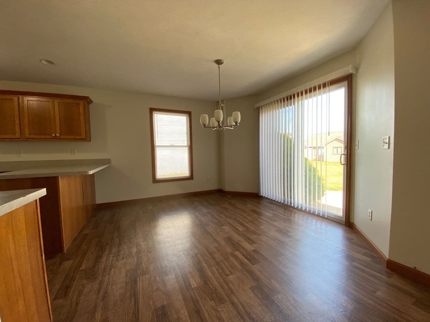 New Paris House: 18347 Gyr Court