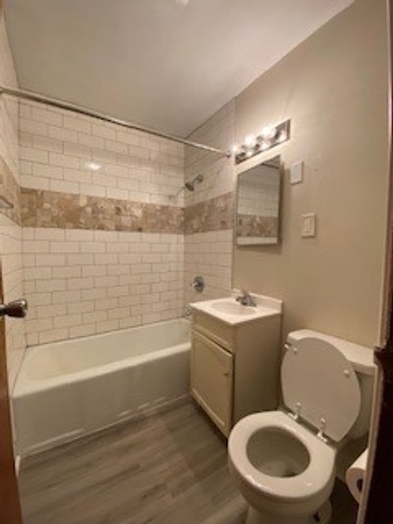 South Bend House: 55363 Lexington Ave