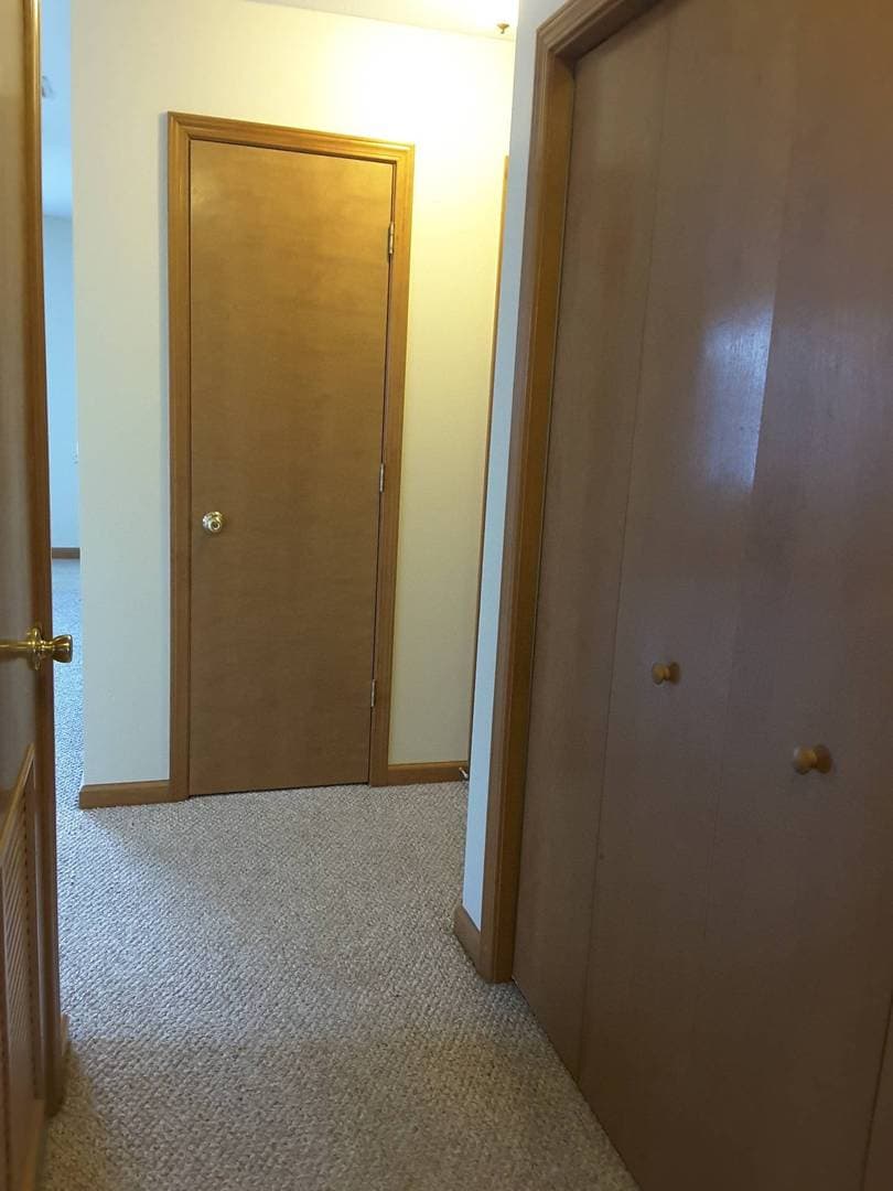 Nappanee Apartment: 217 Stonewall Court