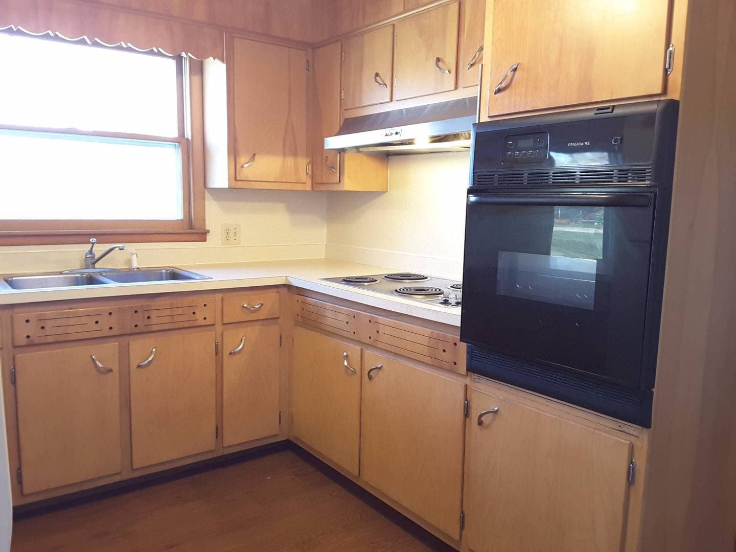 Osceola House: 55428 Ash Road
