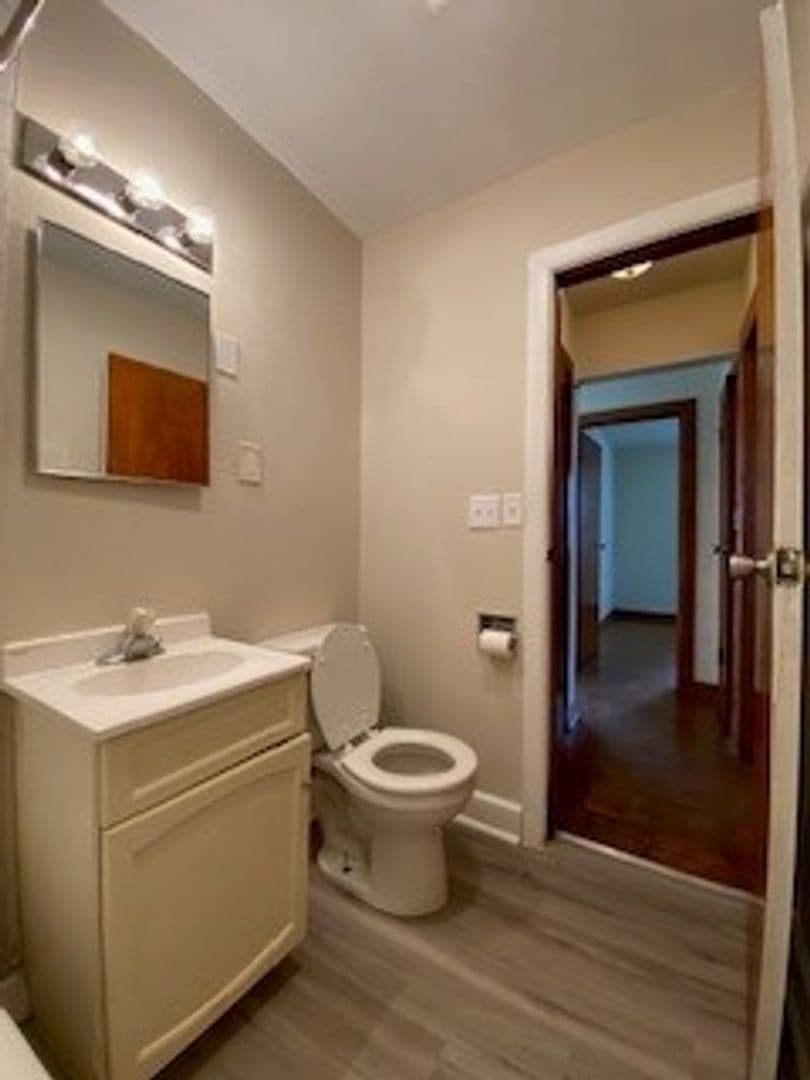 South Bend House: 55363 Lexington Ave