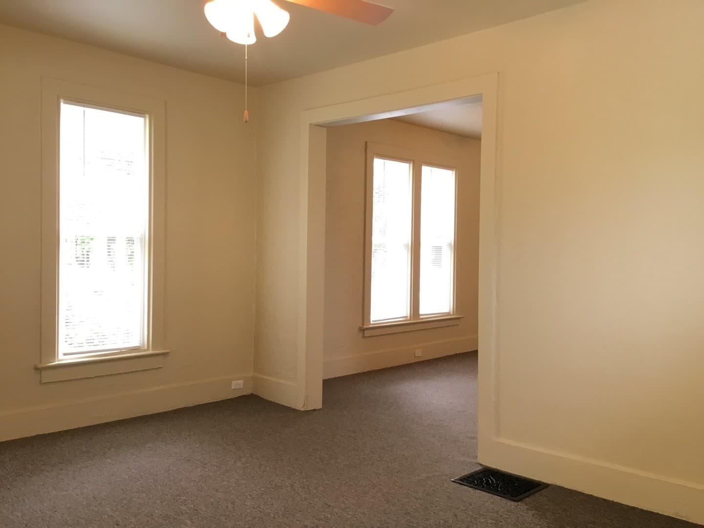 Goshen House: 618 S 8th St