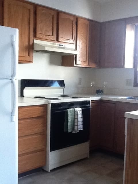 Nappanee Apartment: 205 Stonewall Court