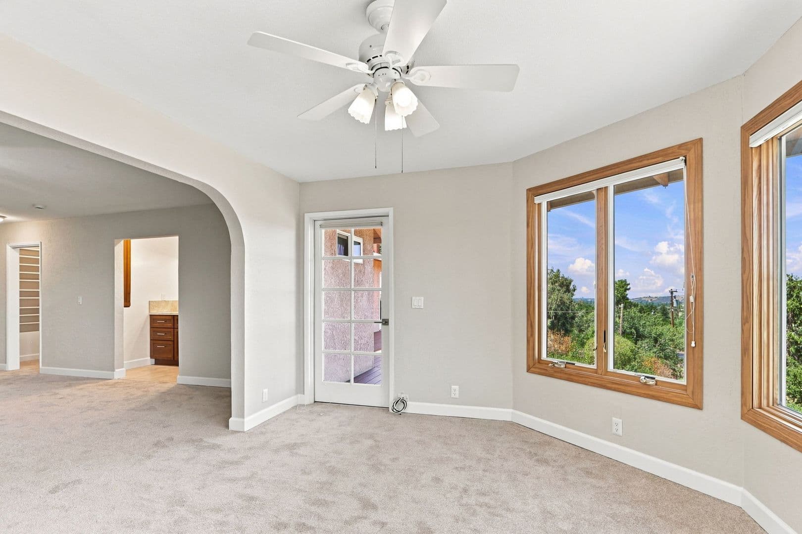 San Jose House: 19563 Almaden Rd