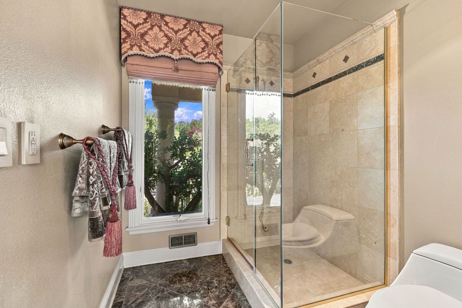 Los Altos Hills House: 14289 Saddle Mountain Dr