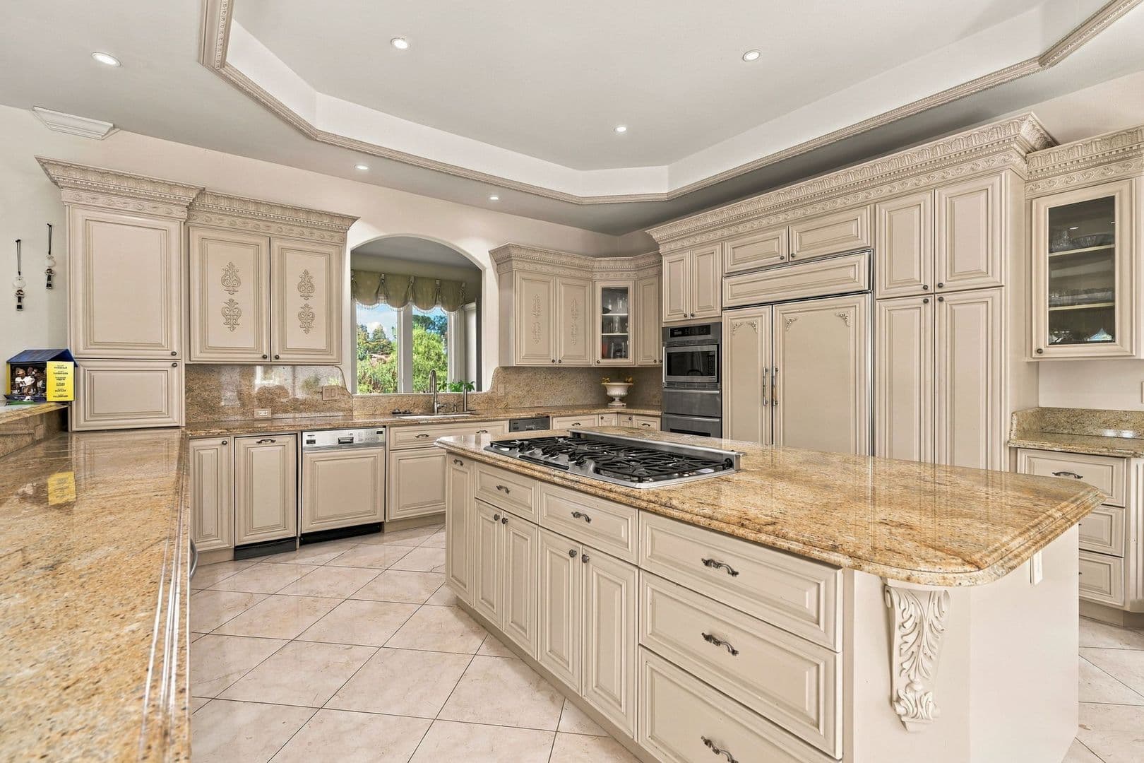 Los Altos Hills House: 14289 Saddle Mountain Dr