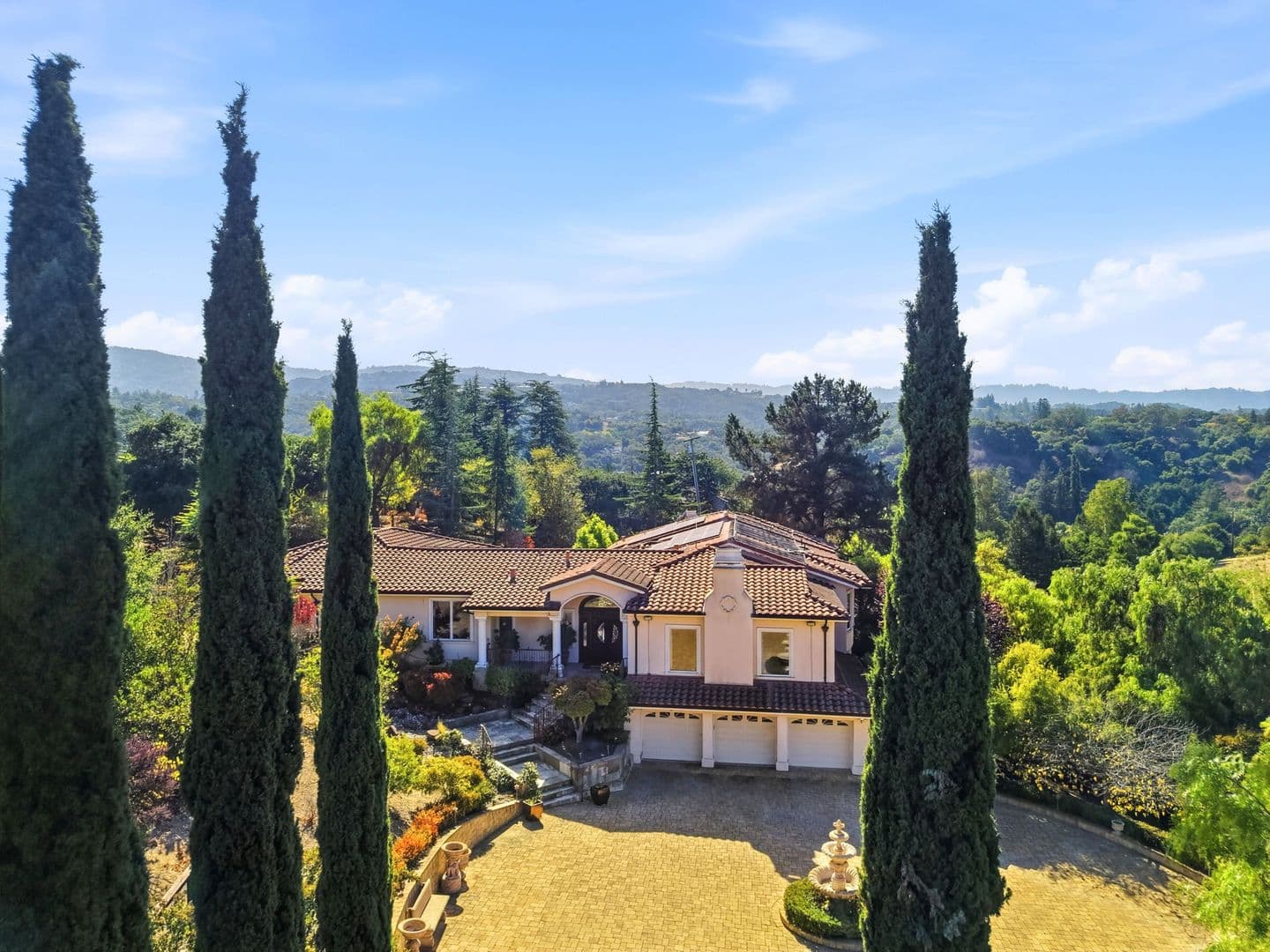 Los Altos Hills House: 14289 Saddle Mountain Dr