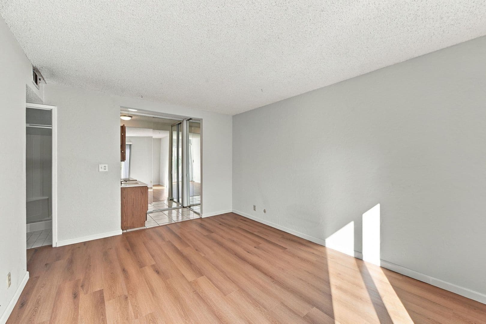 Cuptertino Townhome: 11012 Sweet Oak St.