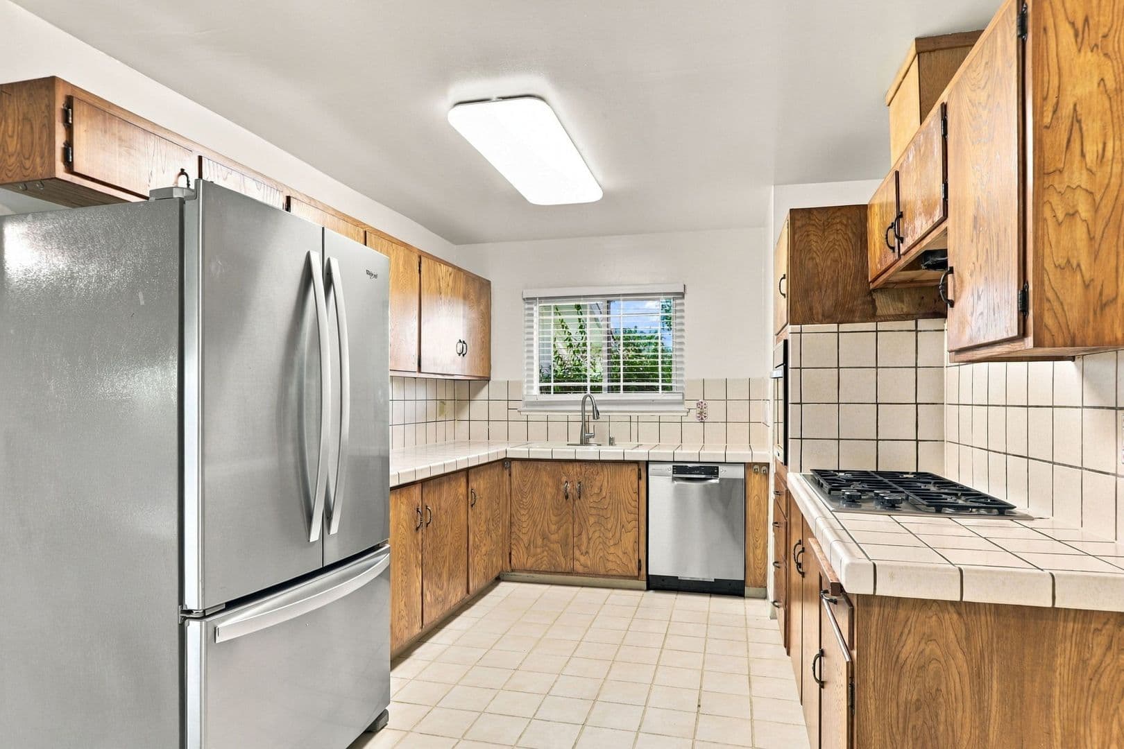 Sunnyvale House: 931 Larkspur Ave