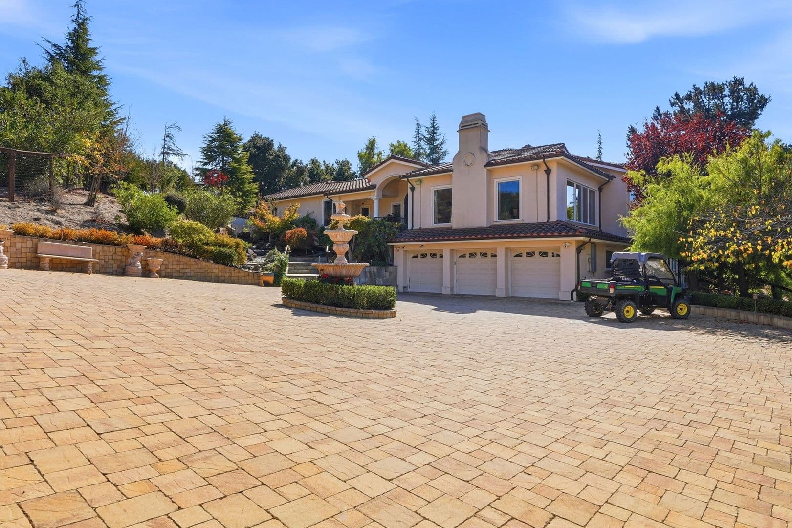 Los Altos Hills House: 14289 Saddle Mountain Dr