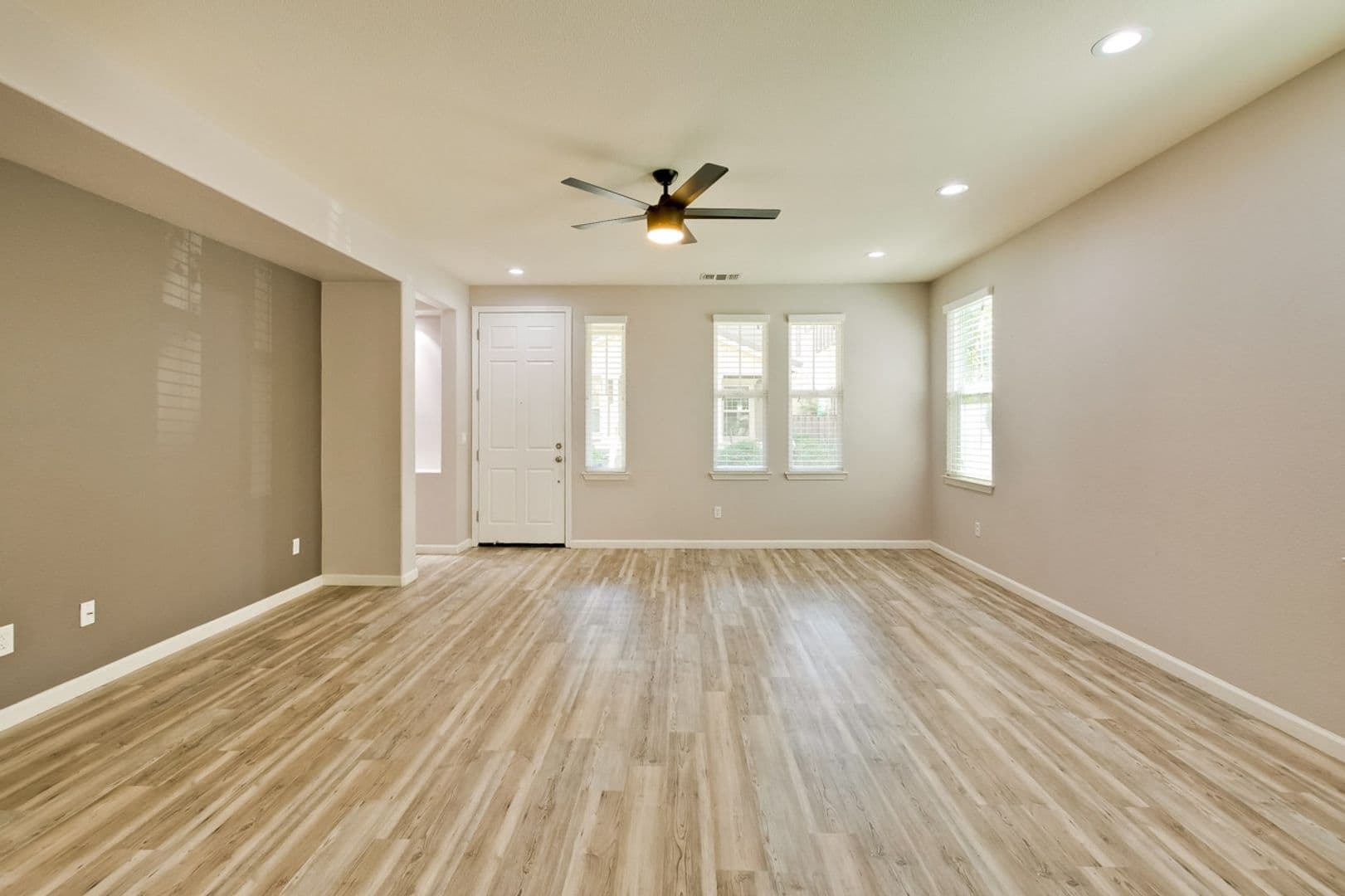 San Jose House: 309 Rayos Del Sol DR