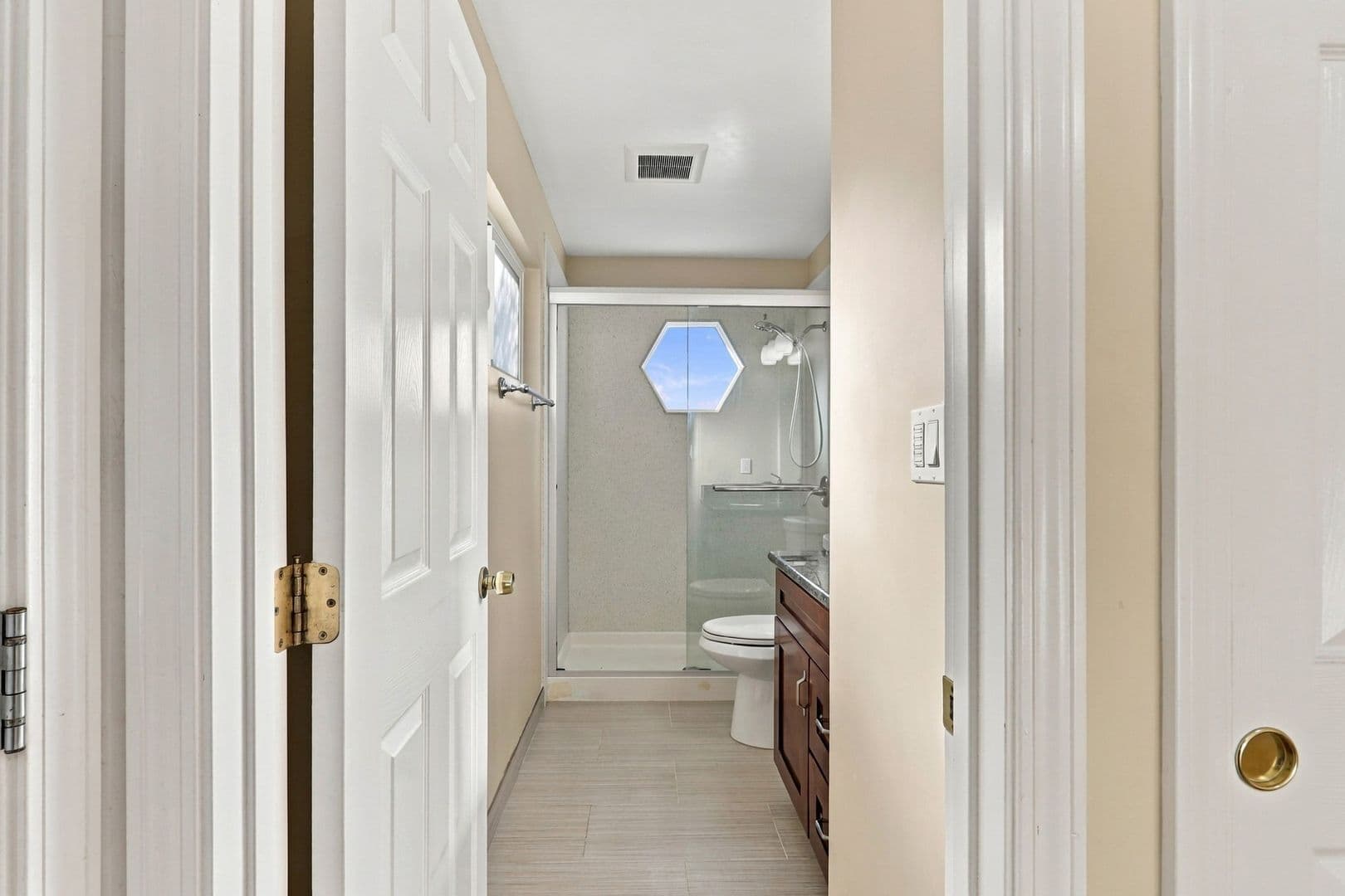 Sunnyvale House: 927 Iris Ave.