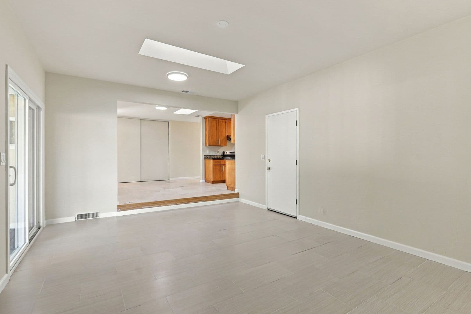 Sunnyvale House: 927 Iris Ave.
