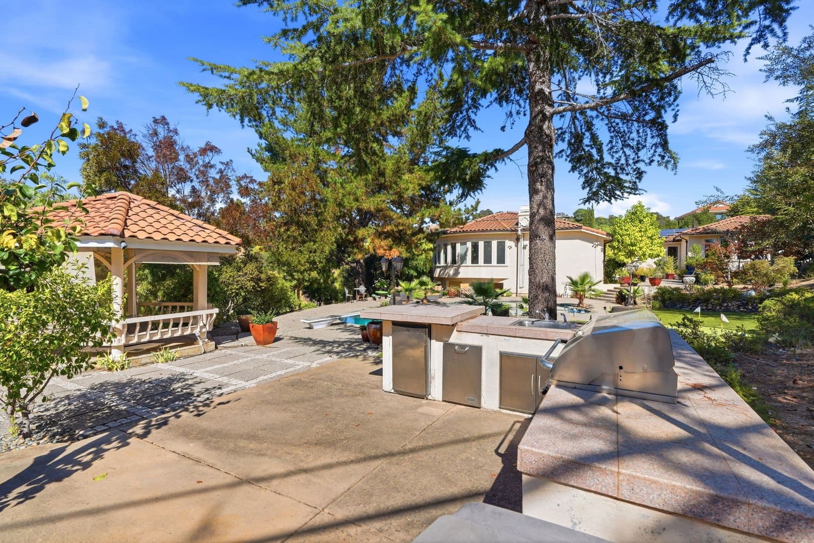 Los Altos Hills House: 14289 Saddle Mountain Dr