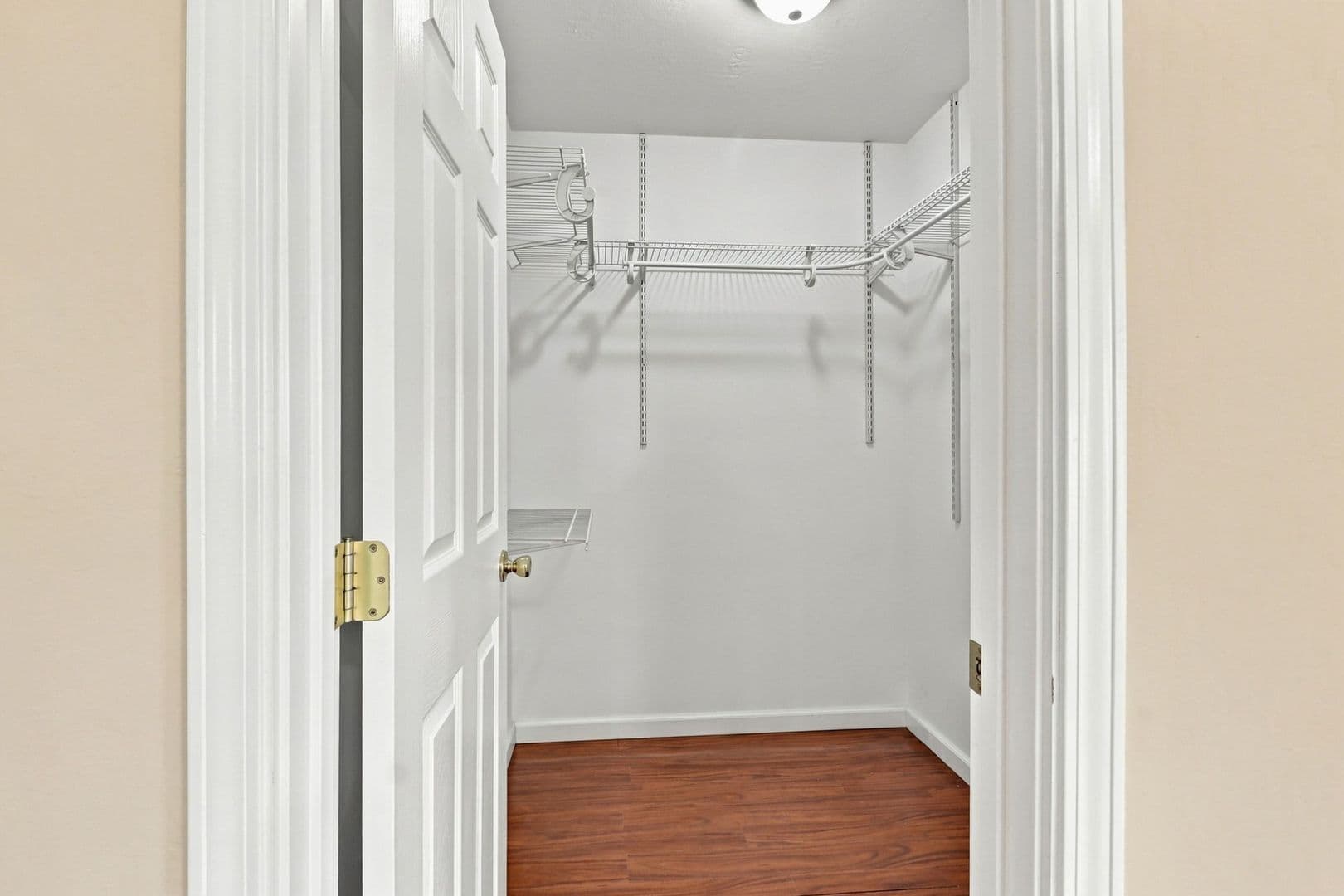 Sunnyvale House: 927 Iris Ave.