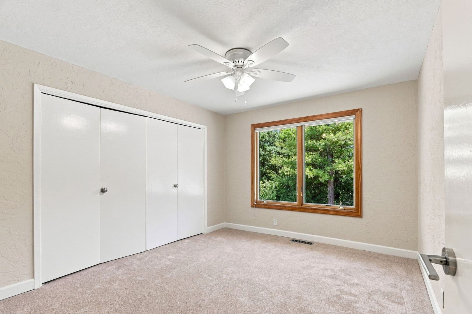 San Jose House: 19563 Almaden Rd