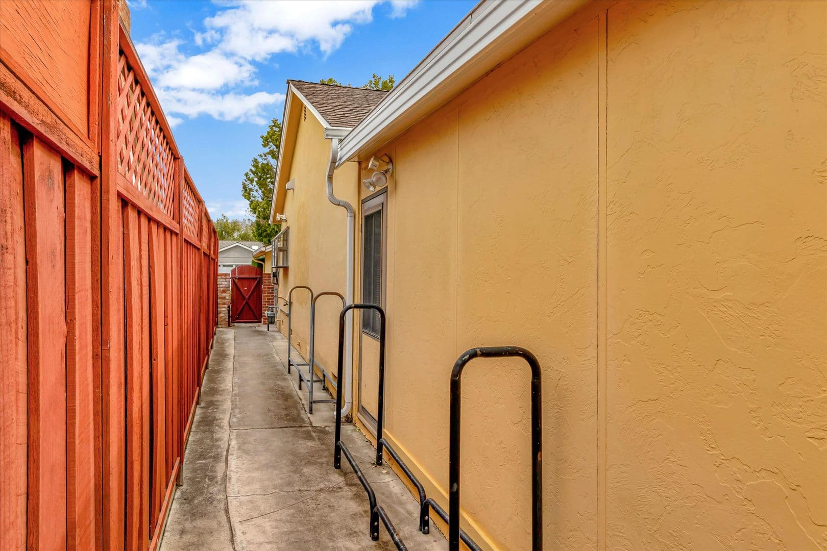 San Jose House: 3282 Lindenoaks Dr