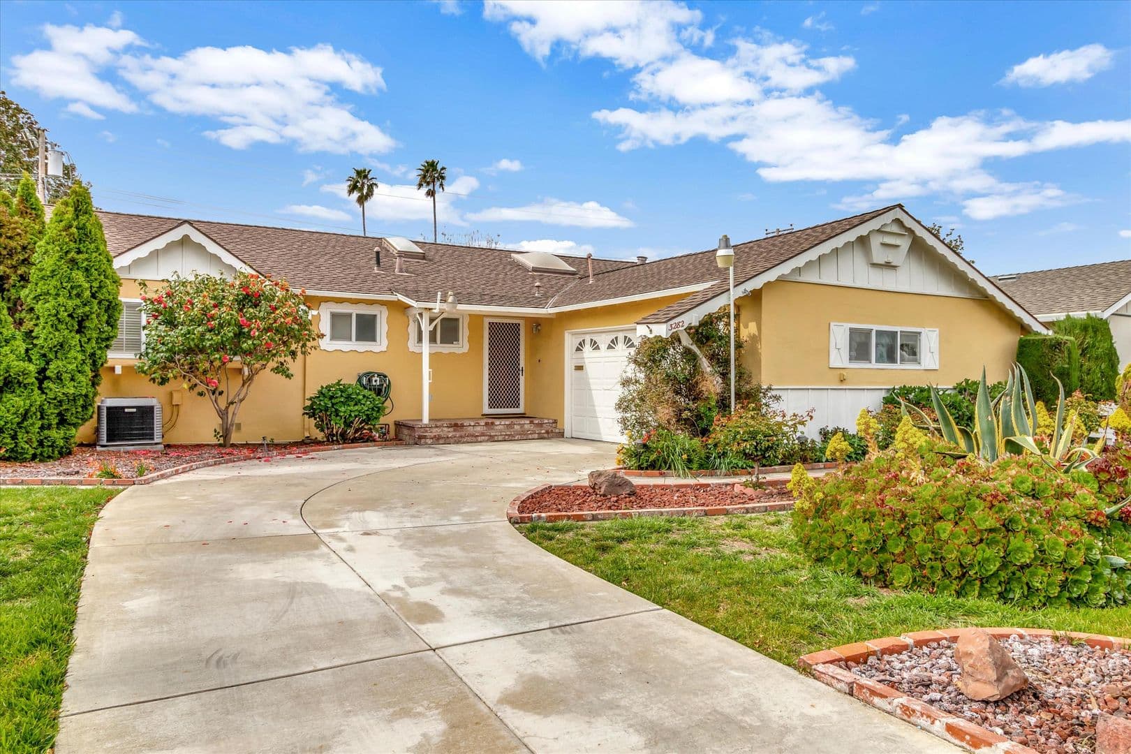 San Jose House: 3282 Lindenoaks Dr