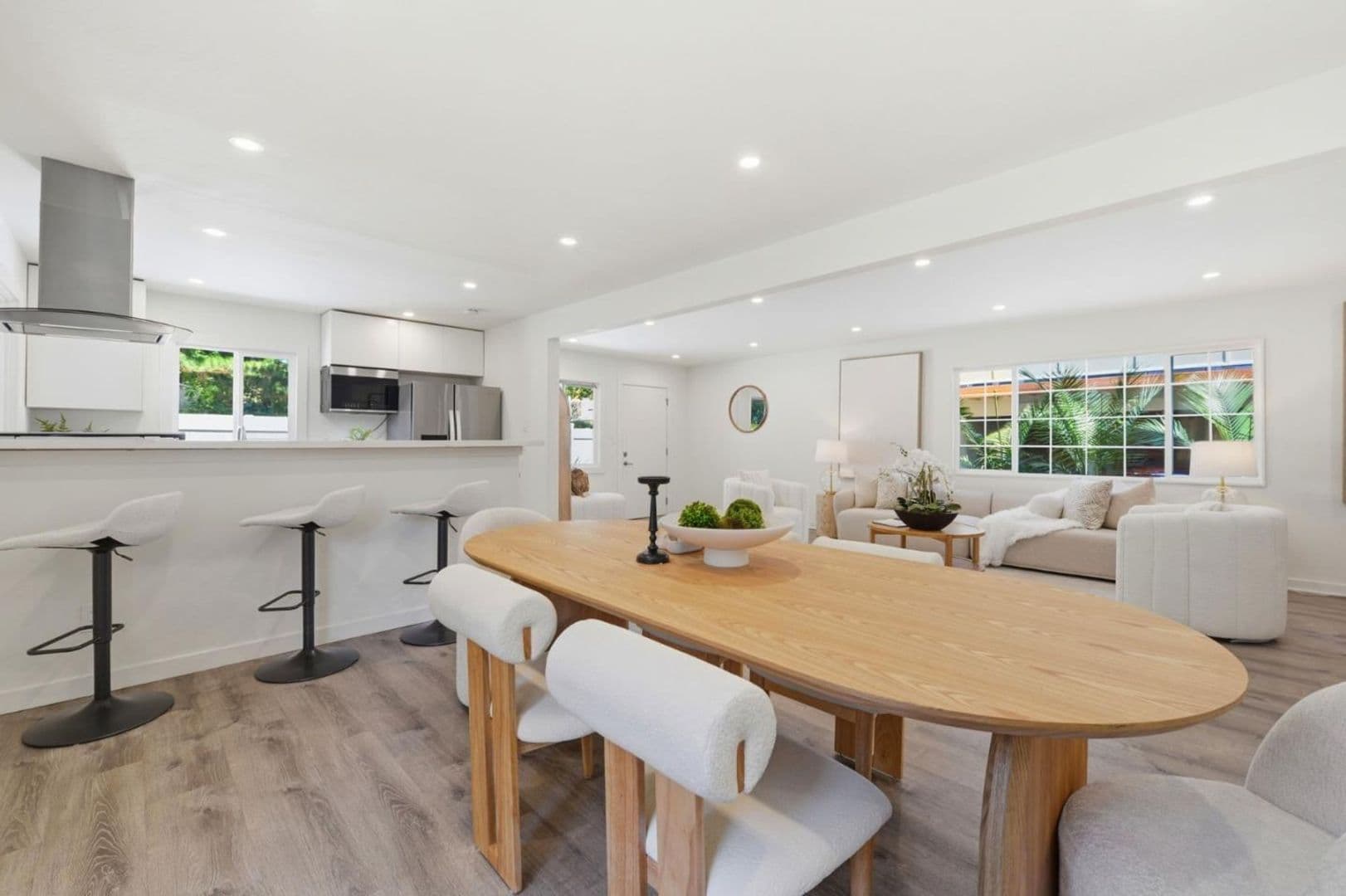 Palo Alto House: 150 Middlefield Rd.,