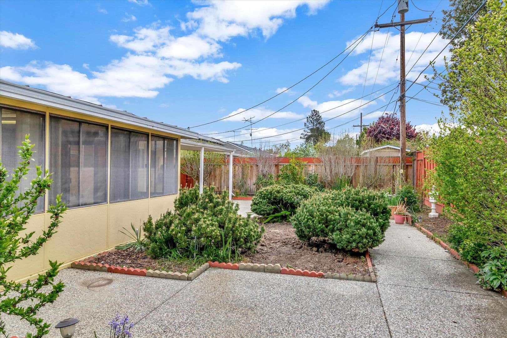 San Jose House: 3282 Lindenoaks Dr