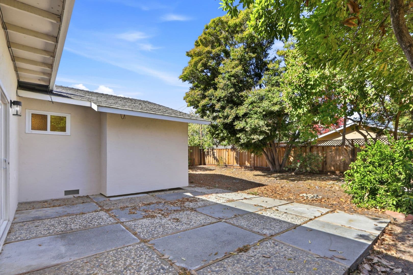 Sunnyvale House: 931 Larkspur Ave