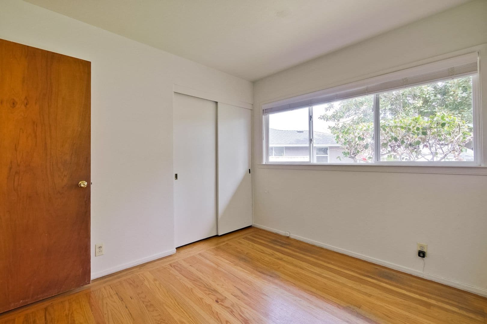 Santa Clara House: 160 Kit Carson Ct
