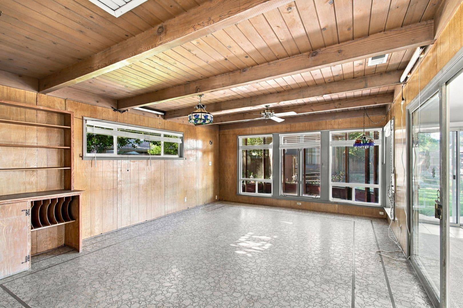 Santa Clara House: 160 Kit Carson Ct