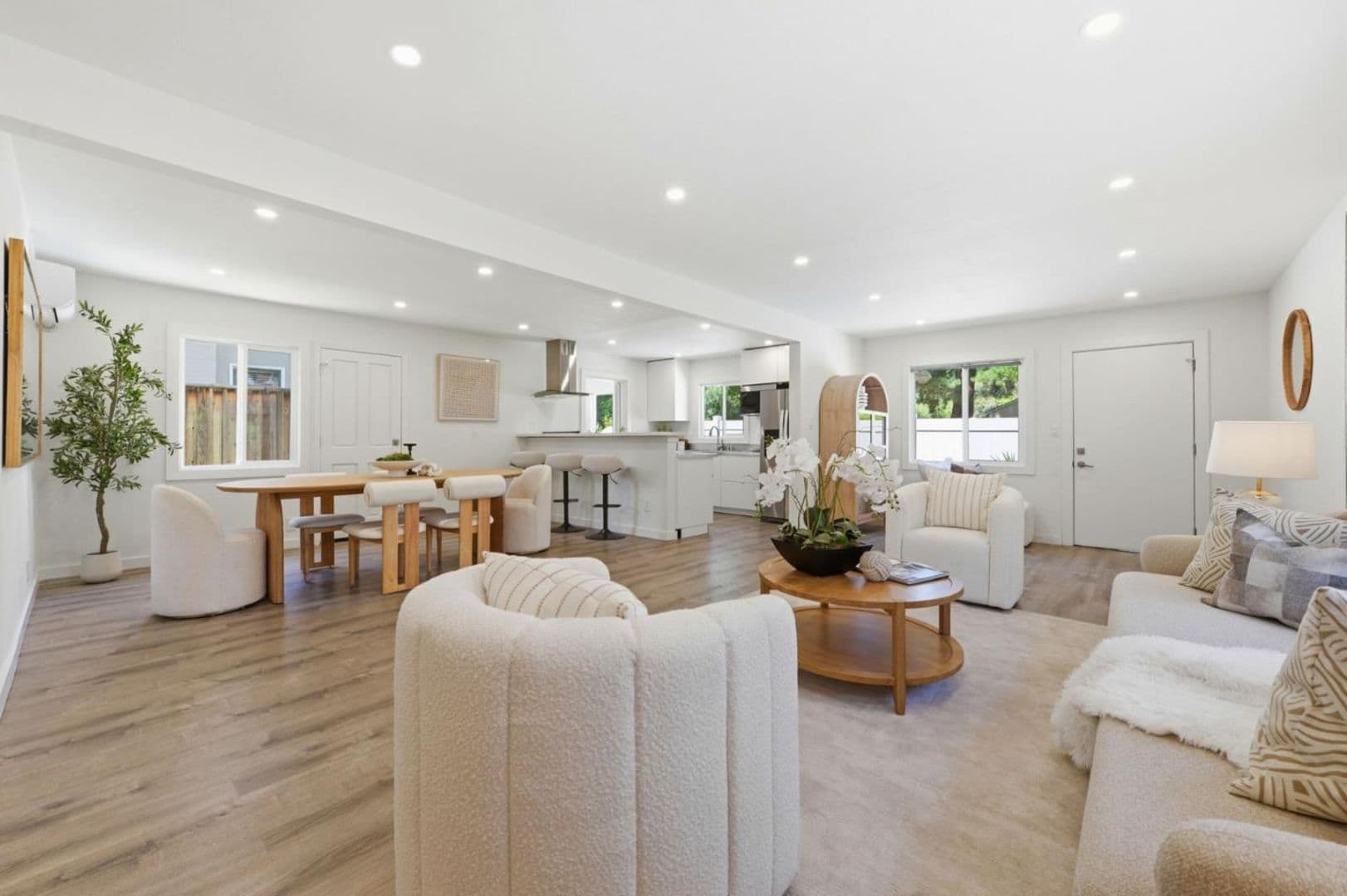Palo Alto House: 150 Middlefield Rd.,