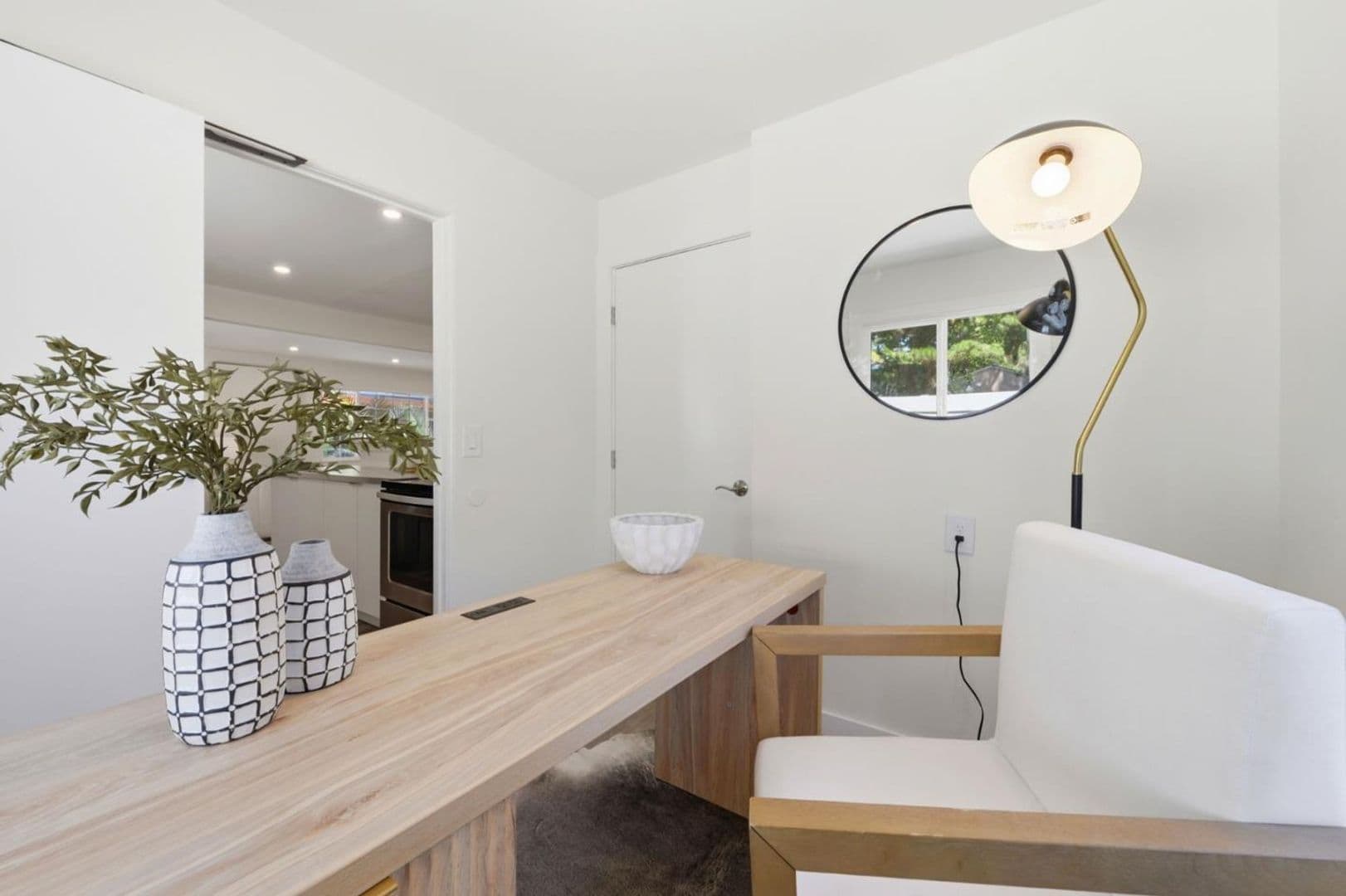 Palo Alto House: 150 Middlefield Rd.,
